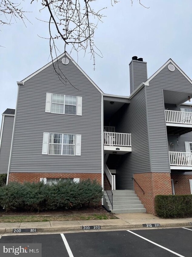 Photo - 200 Grosvenor Ln (Stafford, VA)