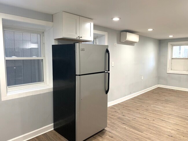 Foto del edificio - 2821 W 25th St