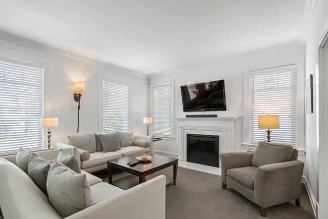 Building Photo - Standish House by BCA Furnished Apartments...
