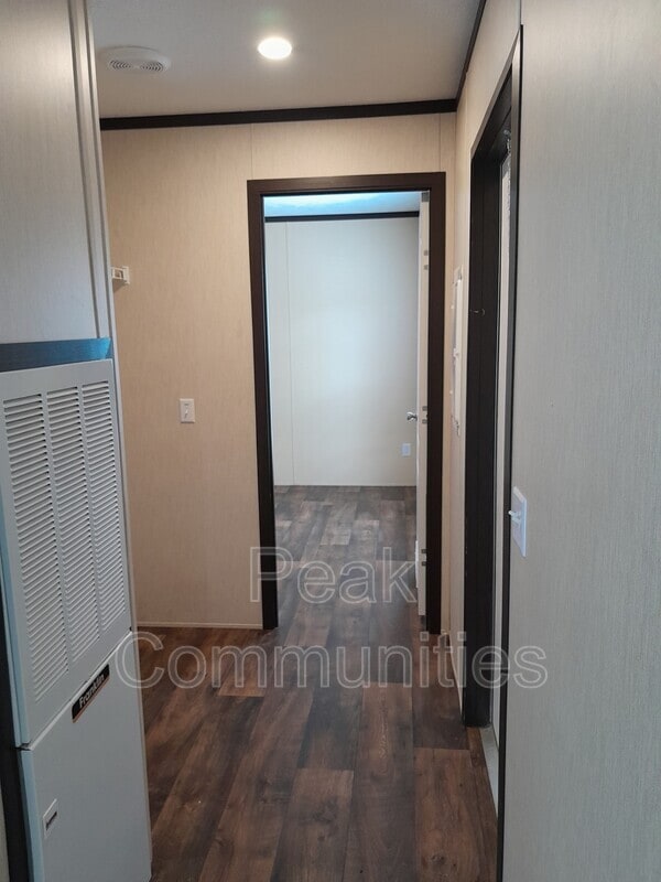 Building Photo - 10480 Moon Mdw Ln