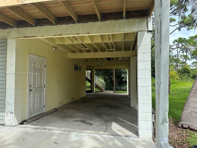 Building Photo - 5548 Birdsong Ln