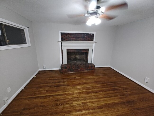 Building Photo - BELOW MARKET RENT!