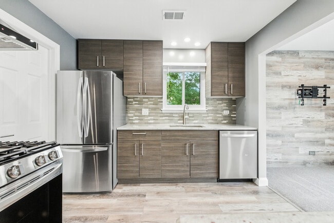 Foto del edificio - 241 Deerpath Ct