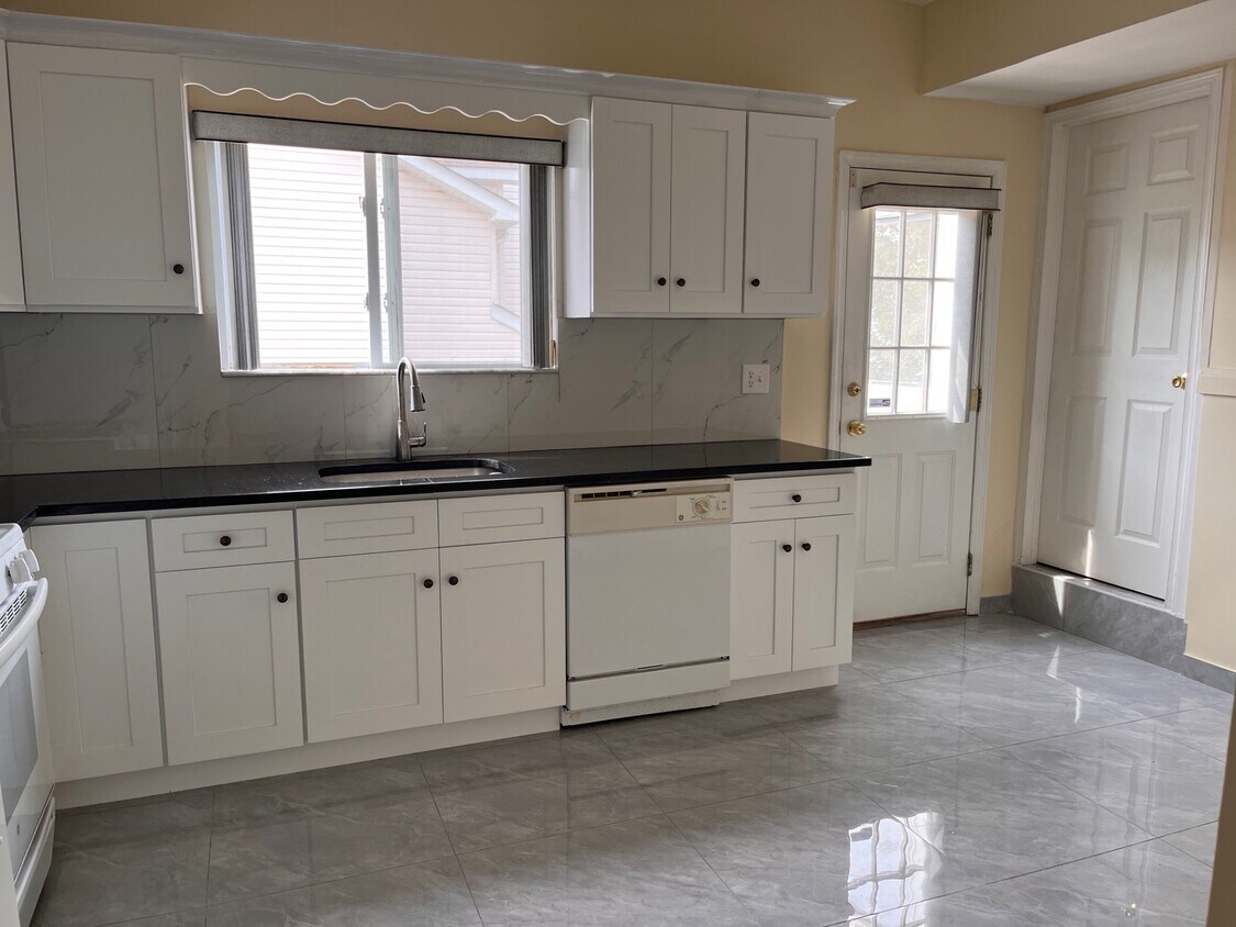 Foto principal - 419 Timber Ridge Dr