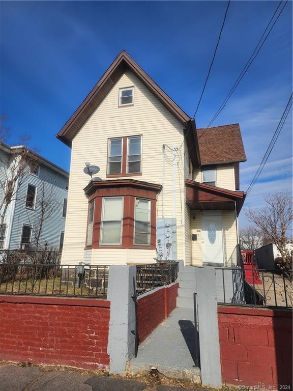 Building Photo - 141 Hicks St