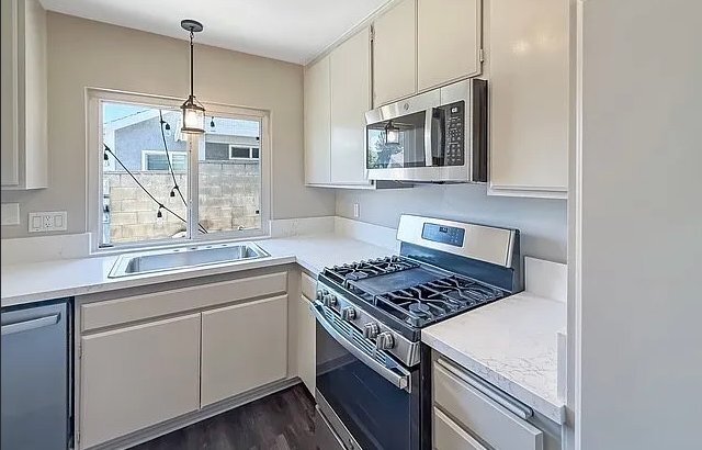 Foto del edificio - 12472 Ironbark Dr