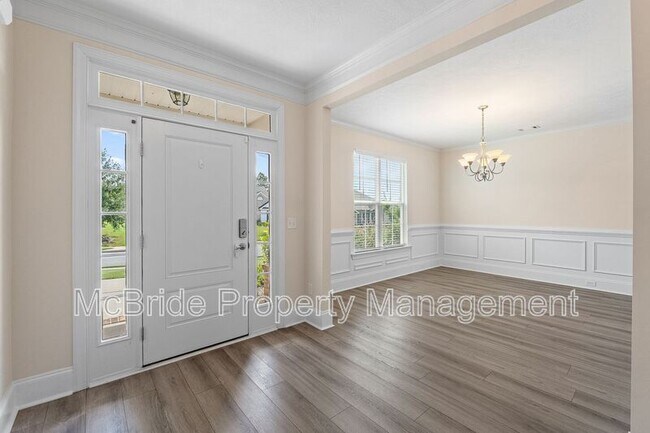 Building Photo - 2336 Bundoran Dr