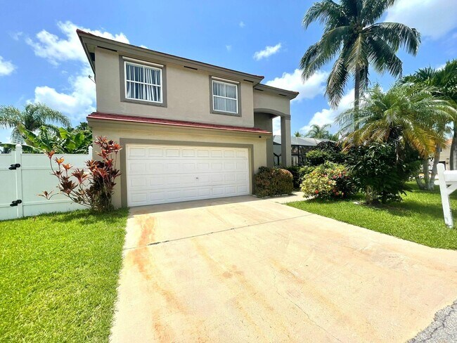 Building Photo - 3123 Sunset Cir