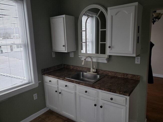 Kitchen - 1632 N 11th St