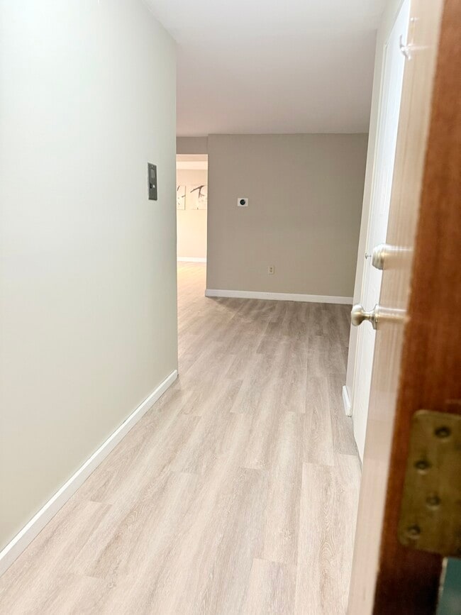 Building Photo - 5 Louisburg Square