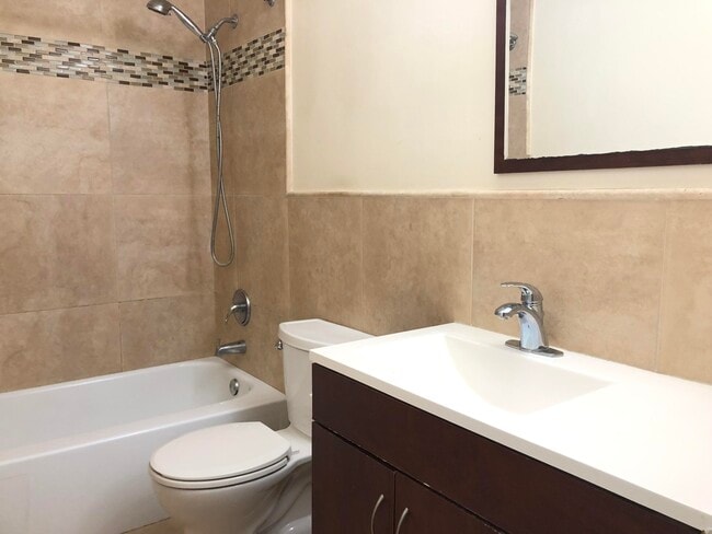 Foto del edificio - 5811 NE 14th Rd