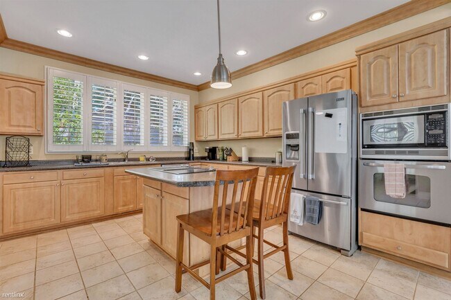 Building Photo - 4 br, 3 bath House - 2020 Walthour Rd