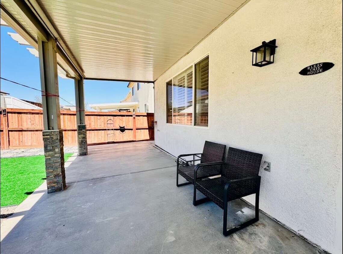 Foto del edificio - 1 Monthly Rental