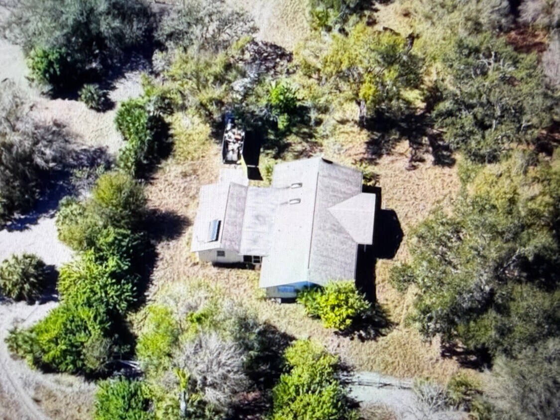 Foto del edificio - 2327 Ewing Dr