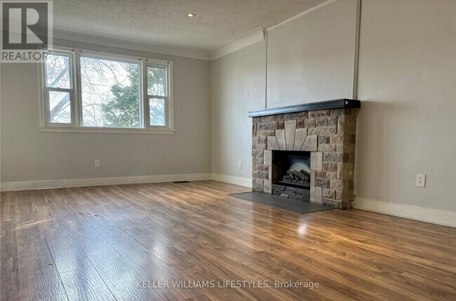 Photo du bâtiment - 678 Oxford St E