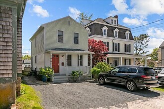 Building Photo - 17 Narragansett Ave