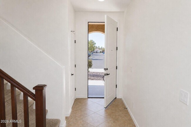 Building Photo - 1131 E Binner Dr