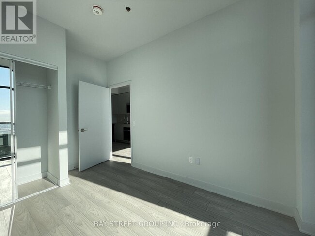 Building Photo - 2920 Hwy 7