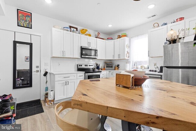 Foto del edificio - 2400 Germantown Ave