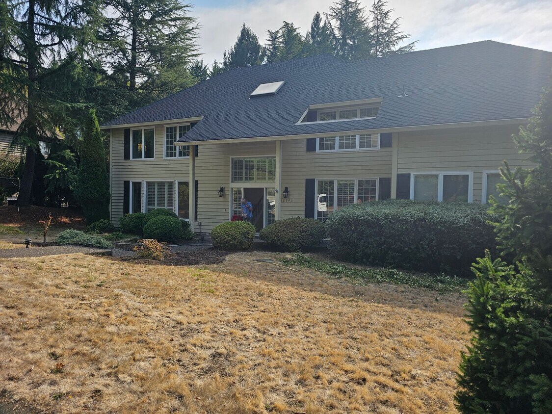 Foto principal - TRADITIONAL HOME IN PALISADES NEIGHBORHOOD...
