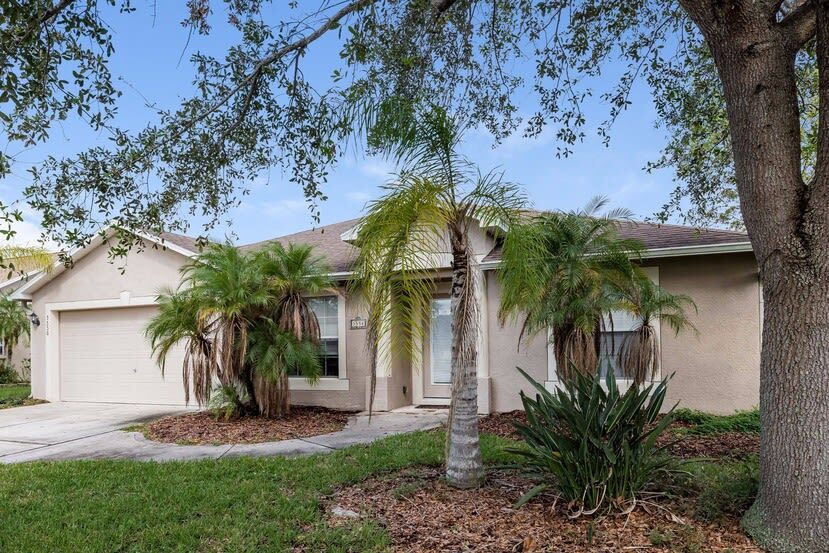 Primary Photo - 3556 Long Leaf Dr