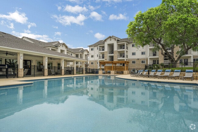 Building Photo - THE RESIDENCES AT LANDON RIDGE