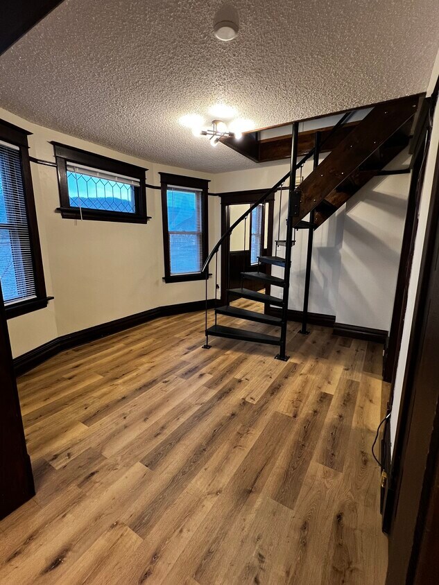 Foto principal - 3011 Vernon St