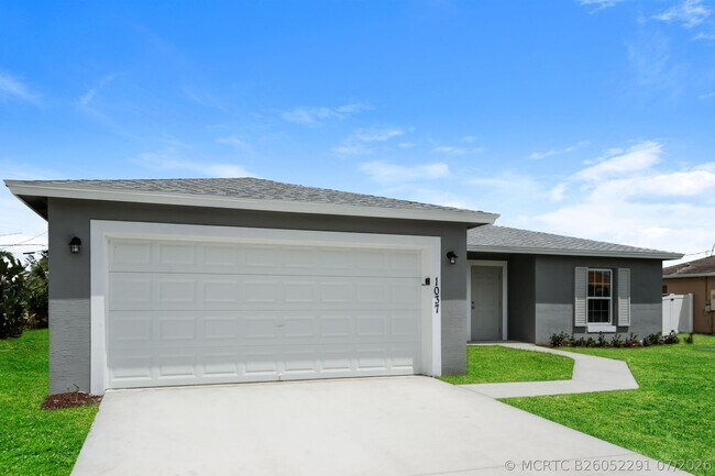 Building Photo - 1037 SW Sudder Ave