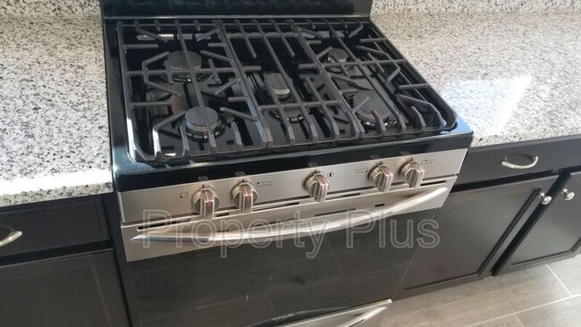 Foto del edificio - 2213 W Carol Ann Way