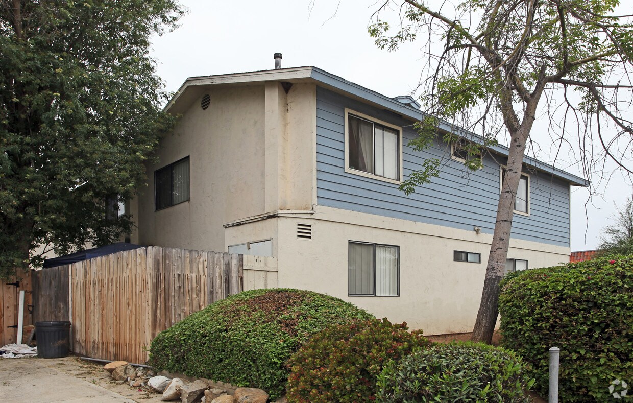 Foto del edificio - 1275-1289 Calla Ave