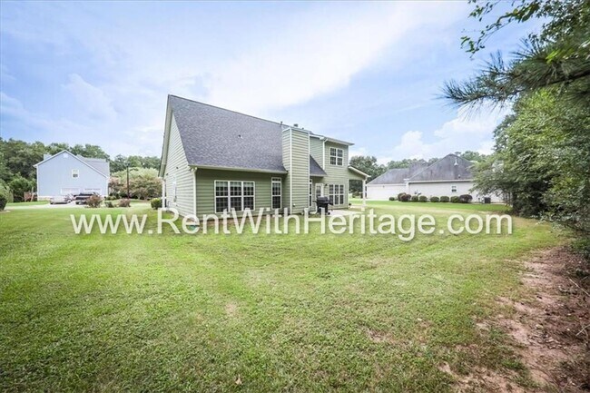 Foto del edificio - Gorgeous 4bd/ 2.5 Bath / Attention to Deta...