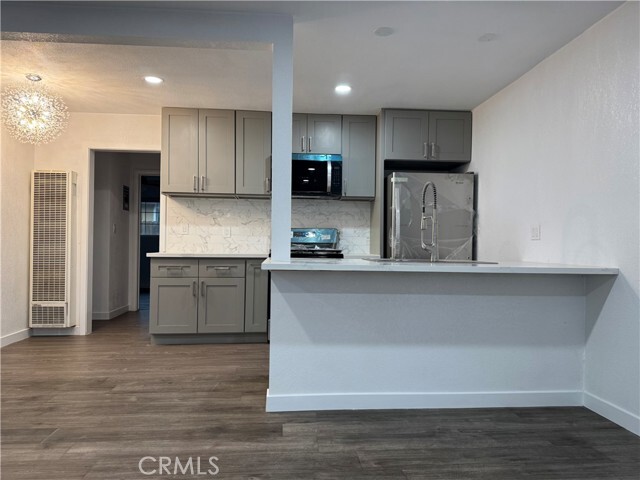 Foto del edificio - 754 N Shattuck Pl