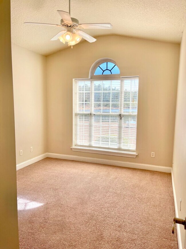 Building Photo - 36 Coastal Walk