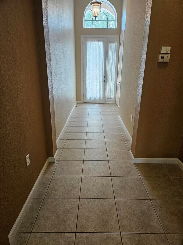 Foto del edificio - 5465 Whispering Willow Way