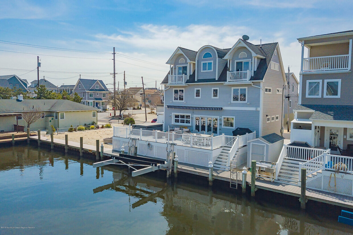 208 S Lagoon Rd, Lavallette, NJ 08735 House Rental in Lavallette, NJ