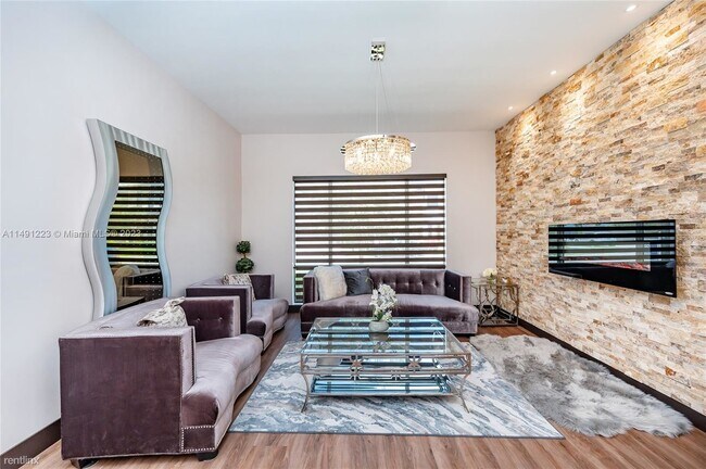 Foto del edificio - 5 br, 4 bath House - 15982 SW 136th Ter