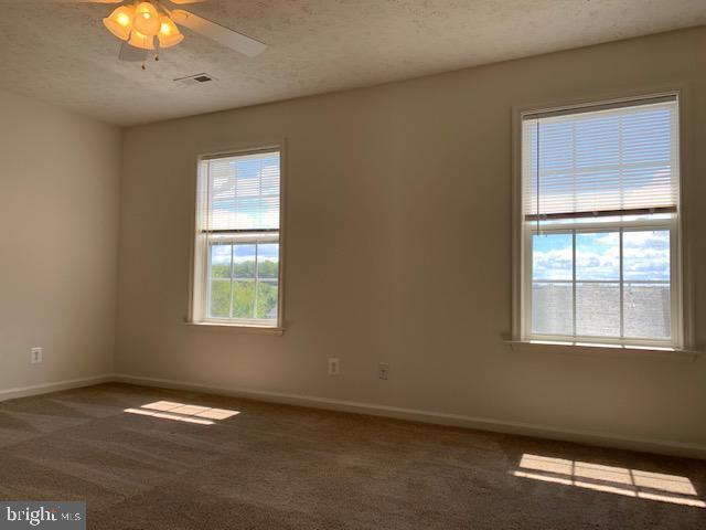 Foto del edificio - 207 Regina Ln