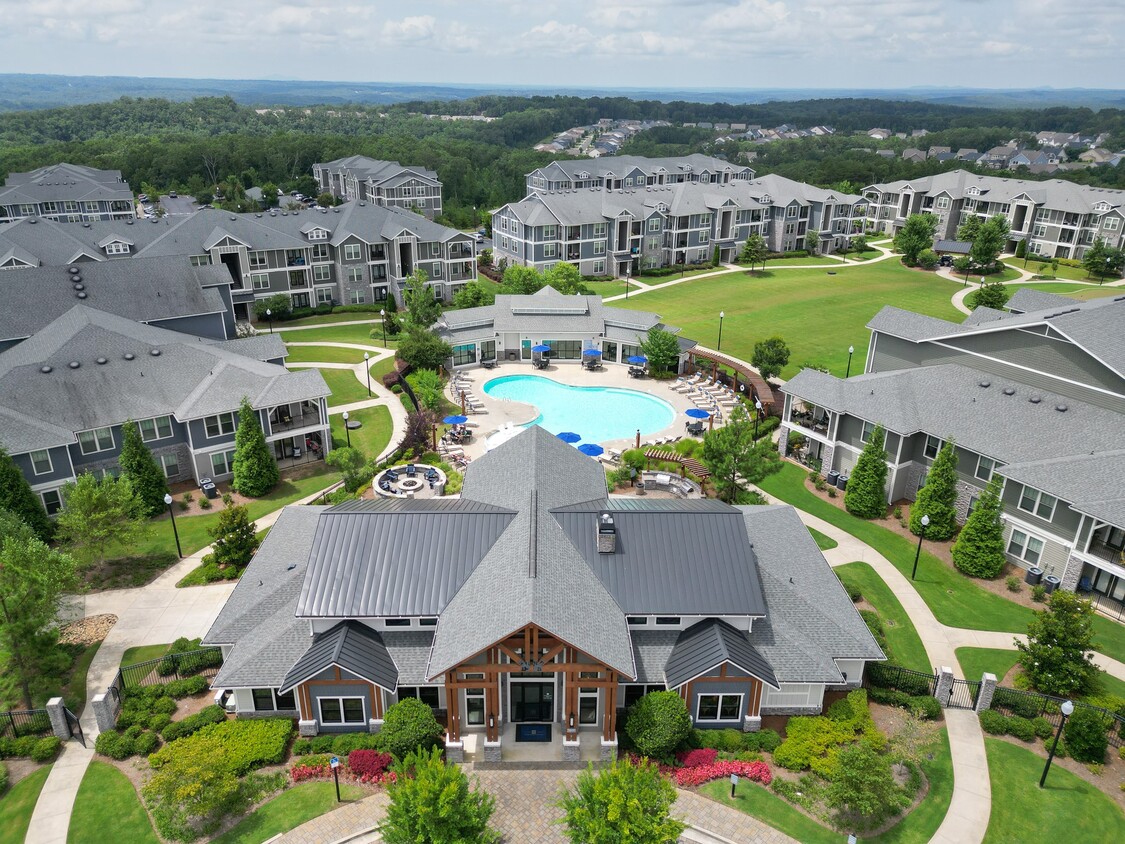 The Crest at Laurel Canyon Apartments in Canton, GA