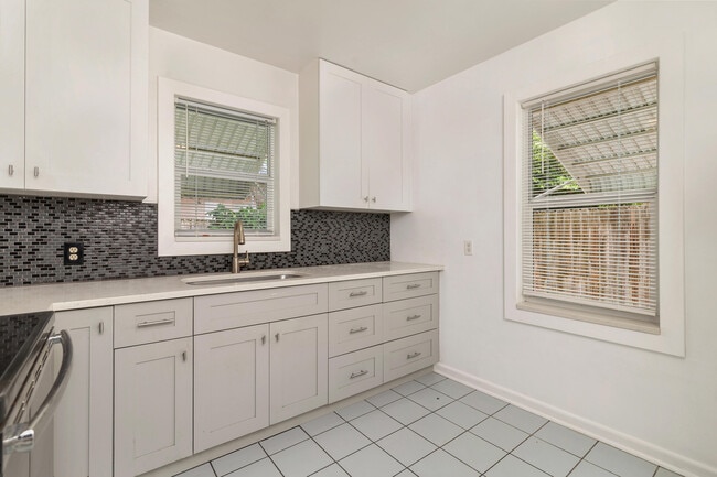 Foto del edificio - 429 49th St