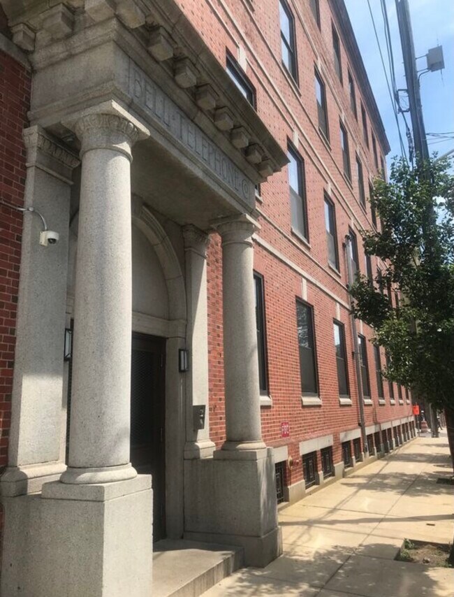 Foto del edificio - 1639 Poplar St