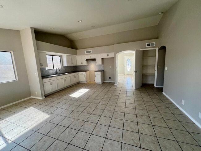 Foto del edificio - 7348 W Colter St
