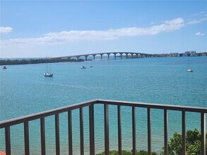 Building Photo - 6295 Bahia Del Mar Cir