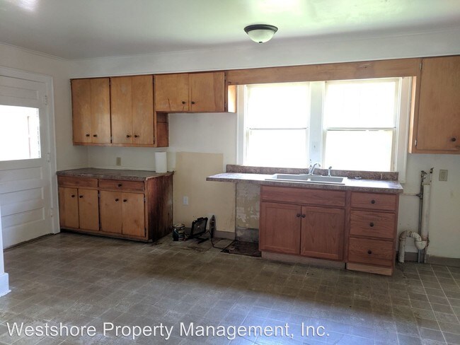 Building Photo - 4 br, 2.5 bath House - 480 E Apple Ave.