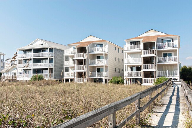Foto del edificio - 704 Carolina Beach Ave N