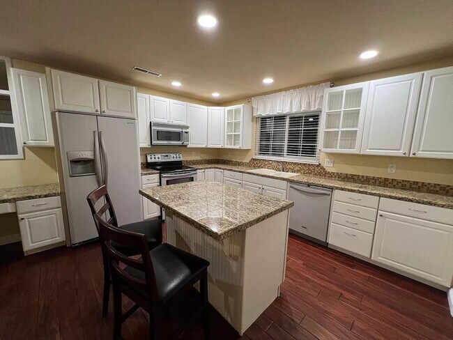 Foto del edificio - 10528 Coloma Rd