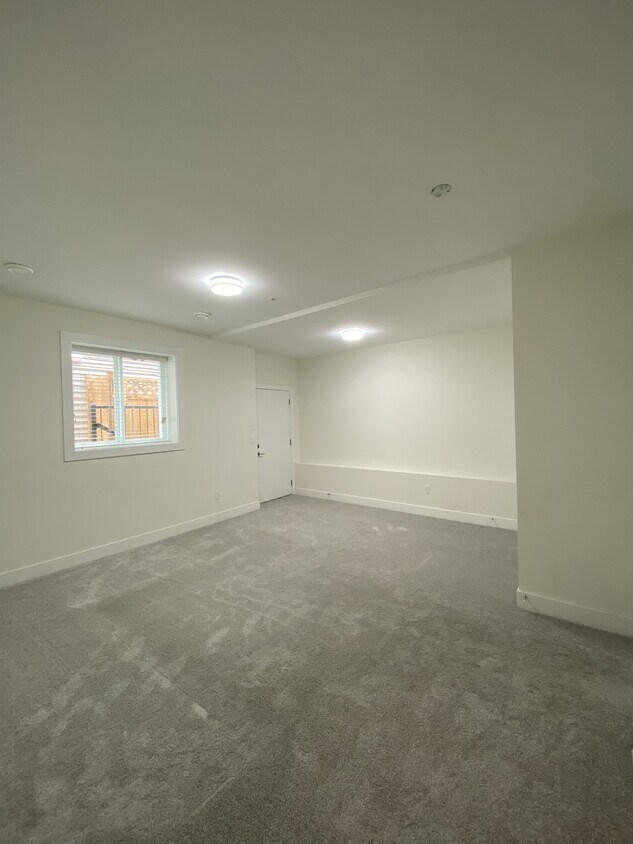 Photo du bâtiment - 8373 Breakey St