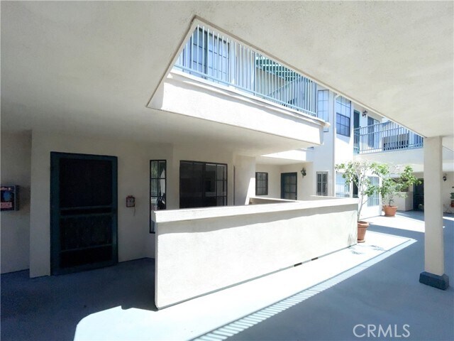 Foto del edificio - 1130 Newport Ave