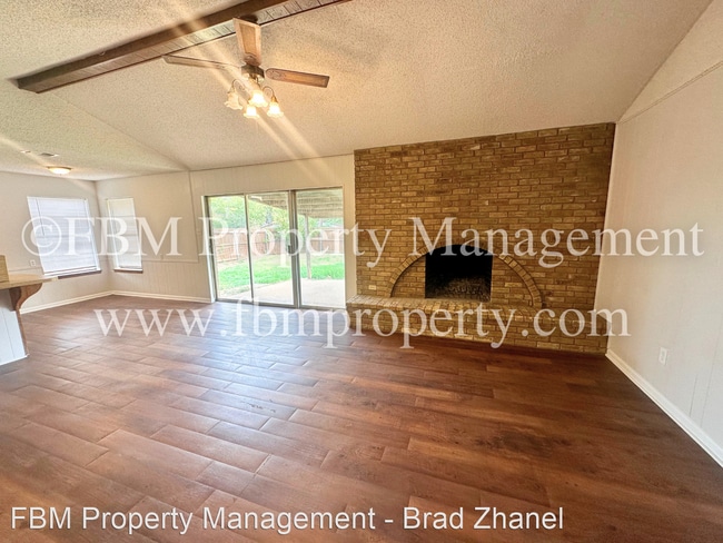 Building Photo - 3 br, 2 bath House - 1708 Meadow Lane