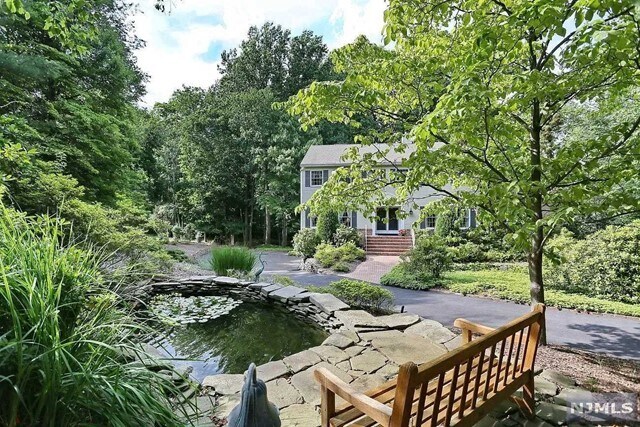 Building Photo - 181 Upper Saddle River Rd