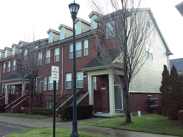 Primary Photo - 15629 Stone Crossing Dr